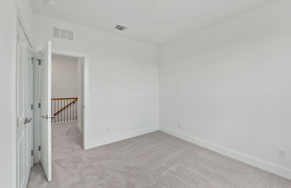 Spacious, unfurnished interior of a new home in Northpoint at Old Settlers, Round Rock (Image 33).