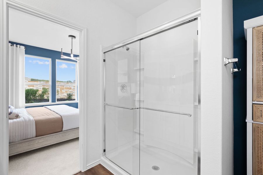 Owner's Bathroom Owner's Bathroom