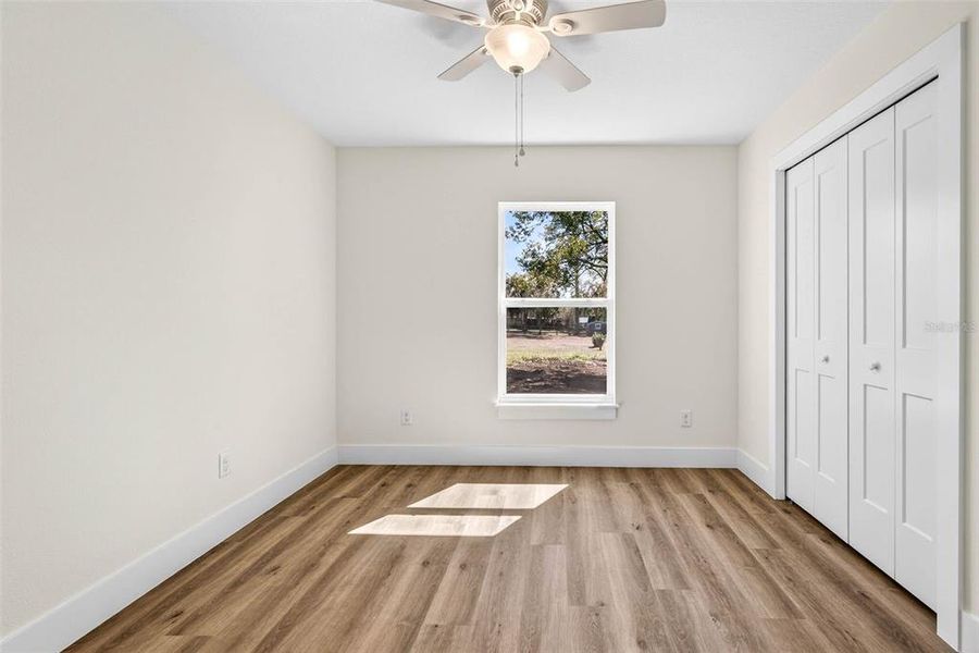 Spacious, unfurnished interior of a new home in , Dade City (Image 43).
