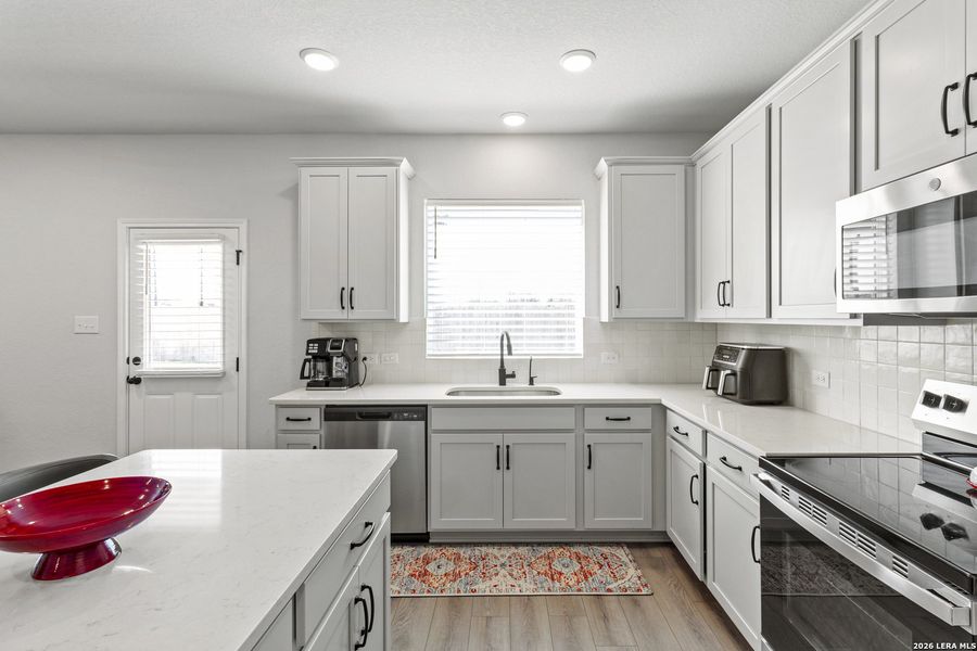 Furnished interior view inside a new home in , Schertz (Image 10).