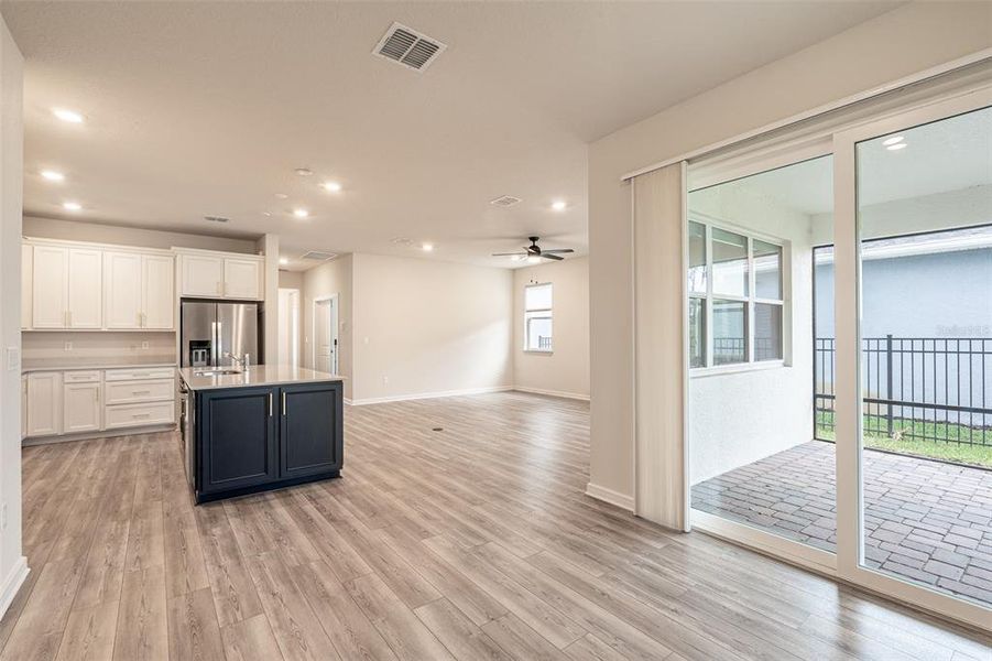 Spacious, unfurnished interior of a new home in Willow Ridge, Montverde (Image 31).