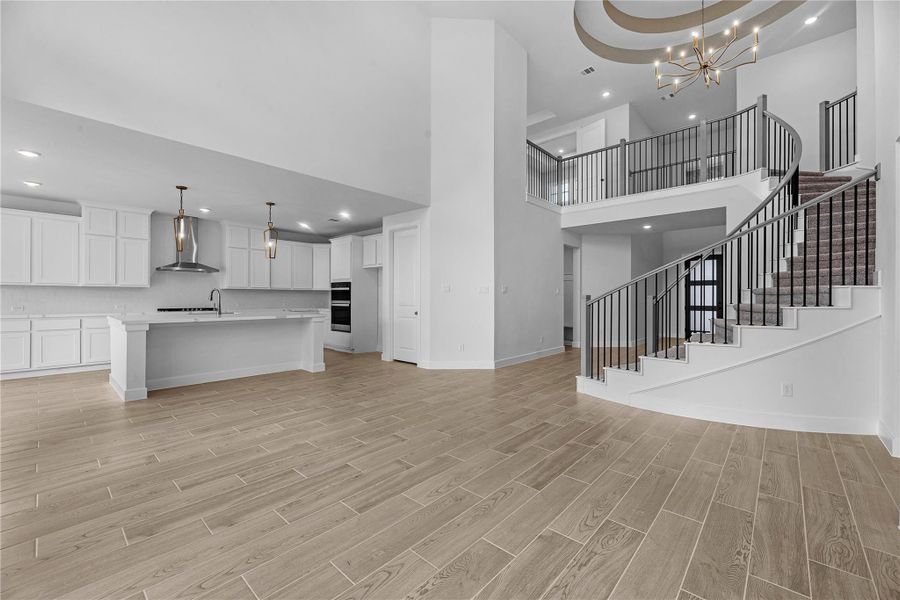 Representative image. Features, selections and colors may vary.