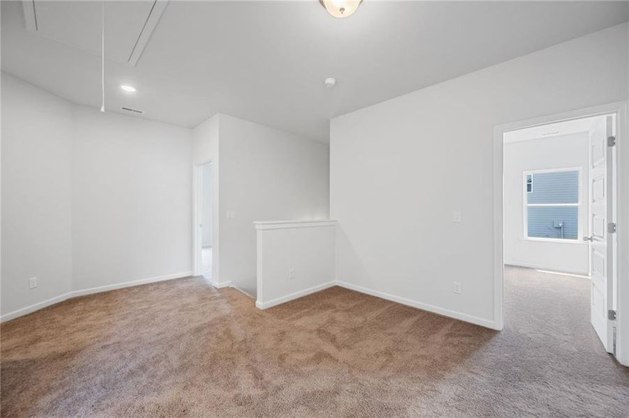 Spacious, unfurnished interior of a new home in Laurel Ridge, Rock Spring (Image 20). Spacious, unfurnished interior of a new home in Laurel Ridge, Rock Spring (Image 20).