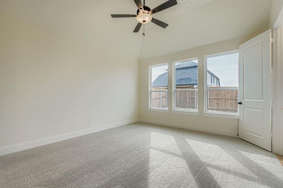 Spacious, unfurnished interior of a new home in Hillstead, Lavon (Image 21).