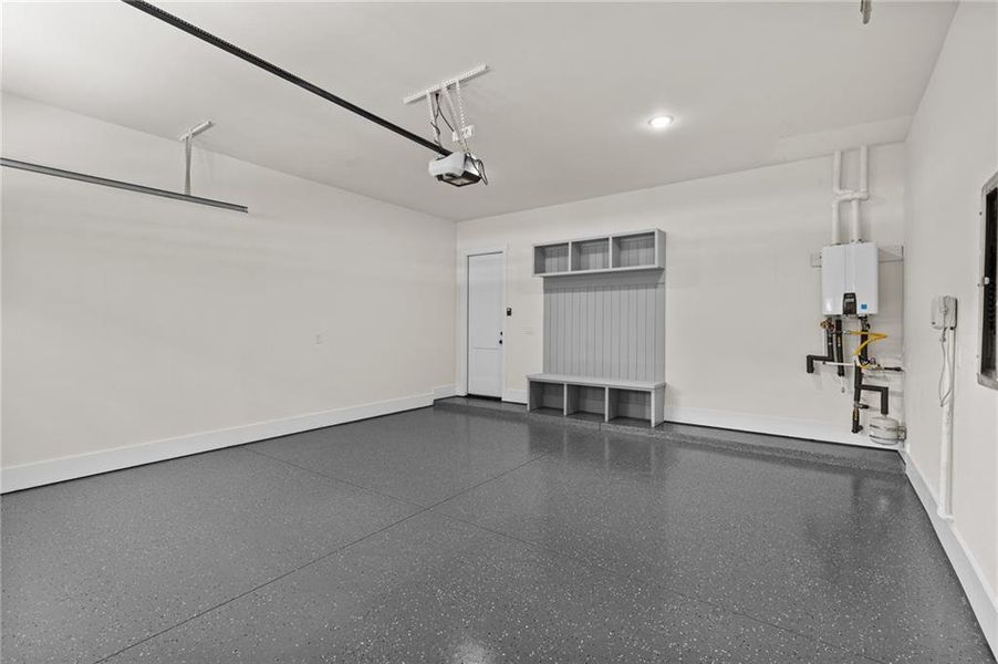 Spacious, unfurnished interior of a new home in , Buford (Image 17).