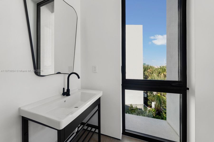 Image 51 of a home in .