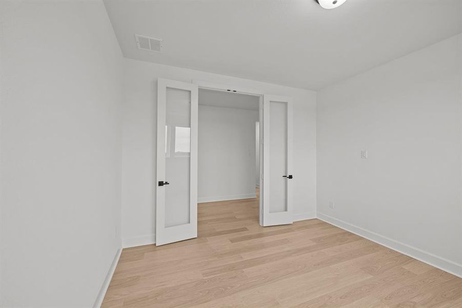 Spacious, unfurnished interior of a new home in Treeline, Justin (Image 15).