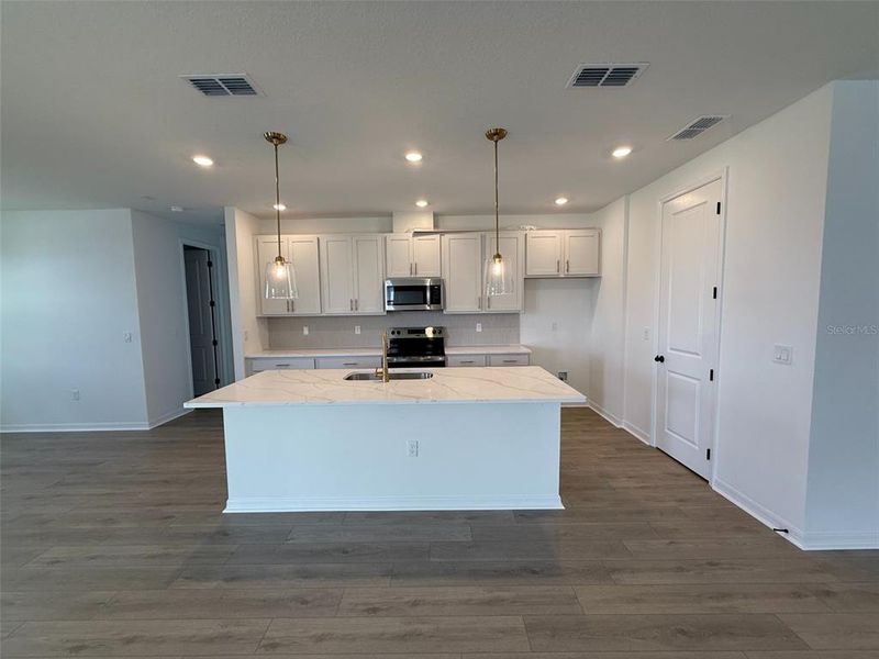 Furnished interior view inside a new home in , Mount Dora (Image 4).