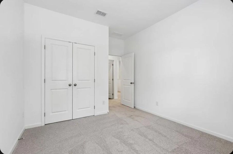 Spacious, unfurnished interior of a new home in Alder Creek, Cumming (Image 19).