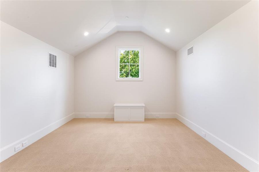 Spacious, unfurnished interior of a new home in , University Park (Image 25).