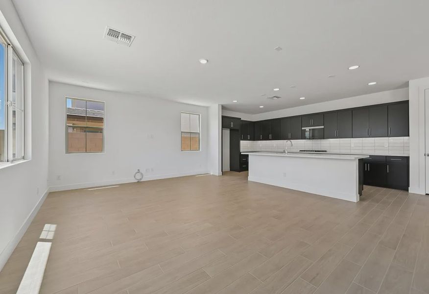 Kitchen - 7 of 14