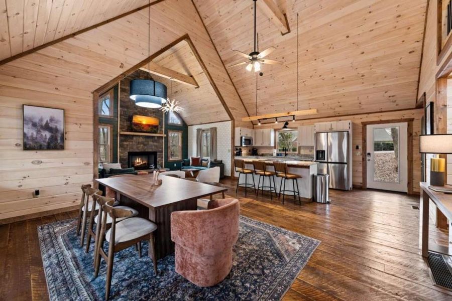 Community amenities in , Blue Ridge (Image 55).