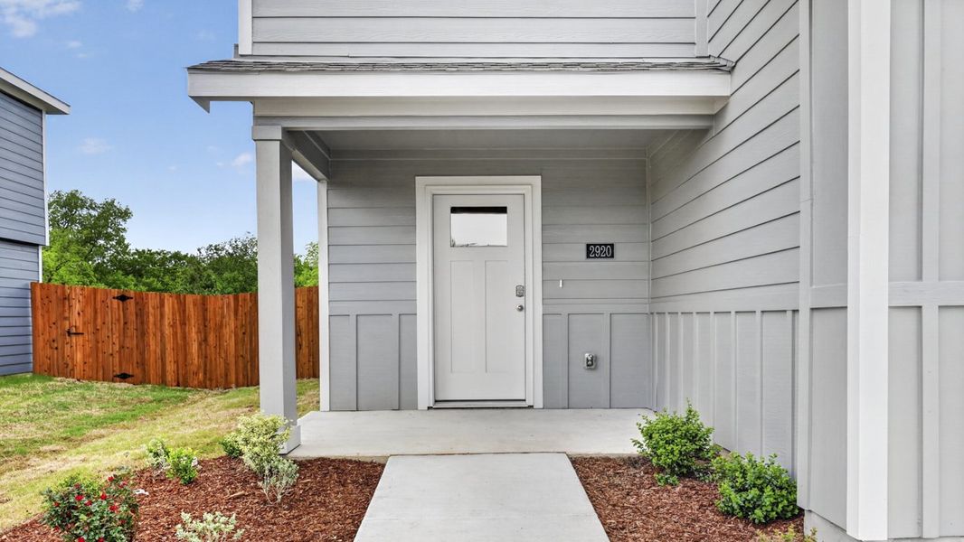 Representative exterior details of a home built from the Franklin by D.R. Horton in The Hills of Sherman, Sherman (Image 3).