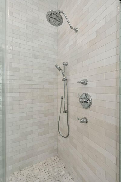 Close-up of interior finishes inside a home in , Folly Beach (Image 21).