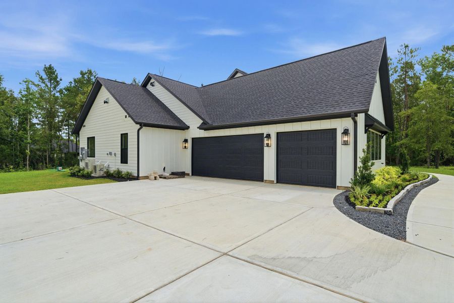 Front exterior of a new home in , Montgomery, TX, highlighting curb appeal (Image 27).