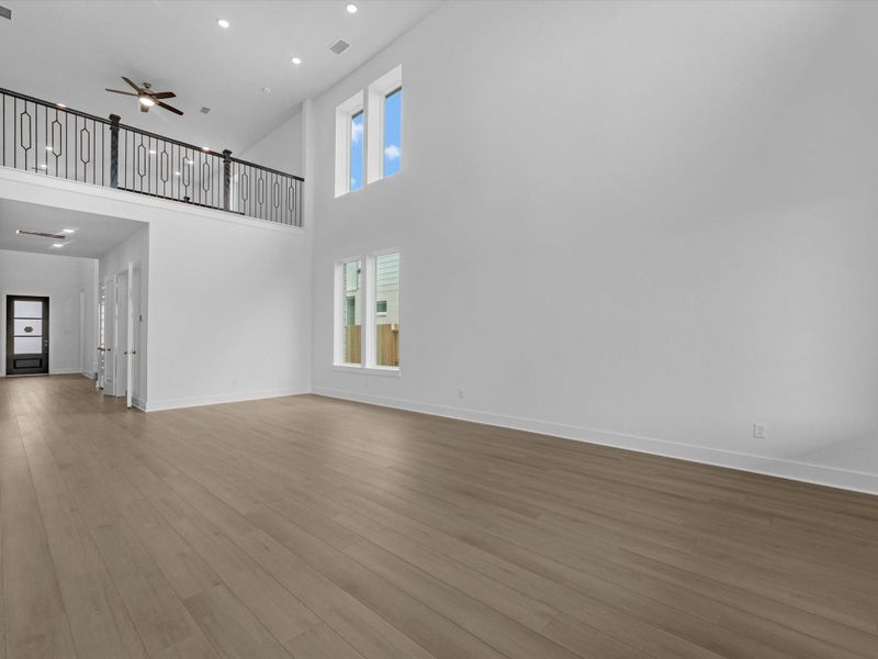 Spacious, unfurnished interior of a new home in Pecan Ridge, Fulshear (Image 19).