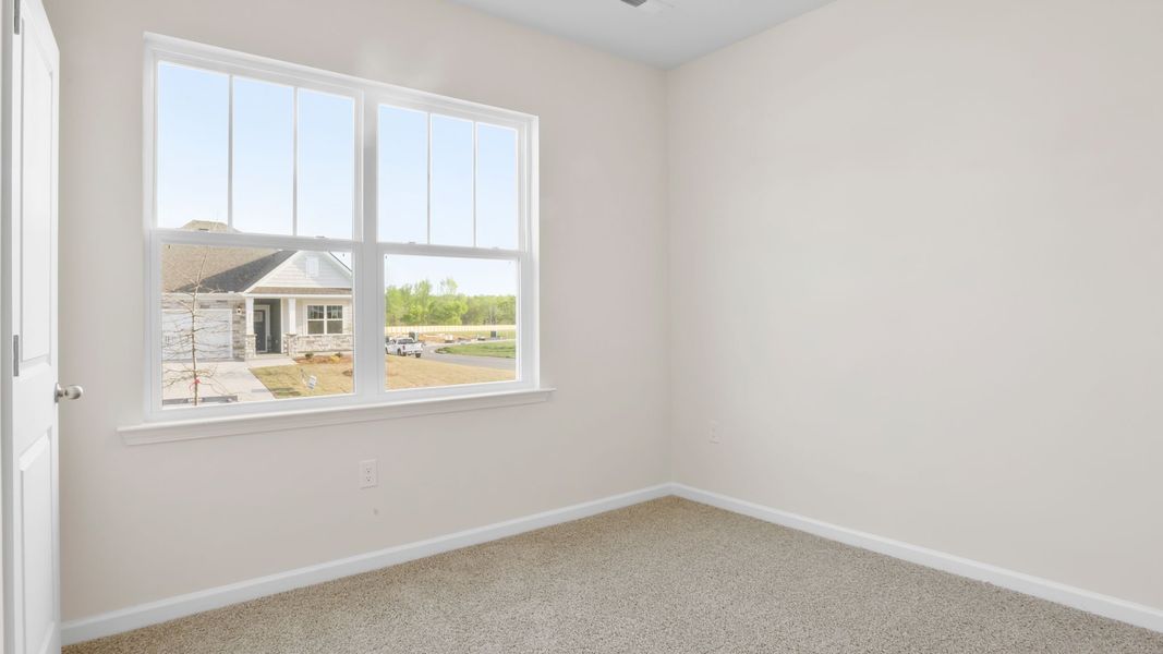 Spacious, unfurnished interior of a new home in Foxbank, Gray Court (Image 22).