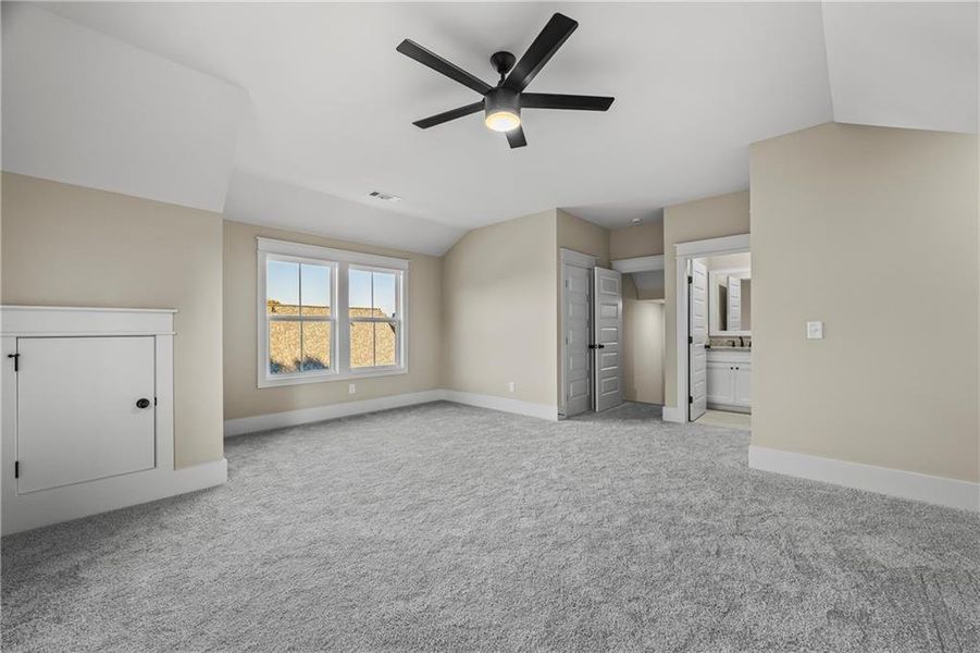 Spacious, unfurnished interior of a new home in , Monroe (Image 52).
