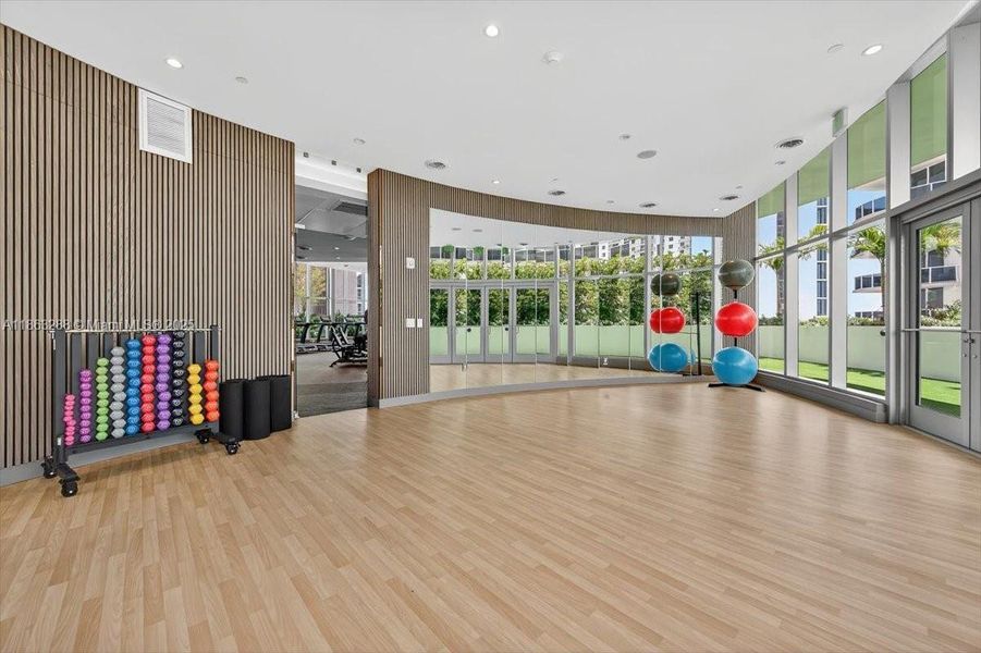 Image 35 of a home in .