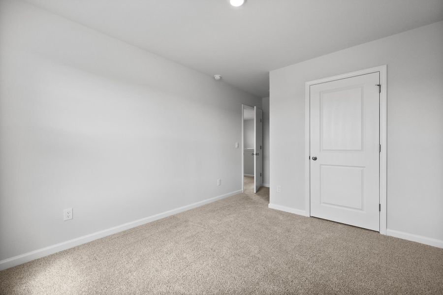 Spacious, unfurnished interior of a new home in Pine Hills at Cane Bay, Summerville (Image 22).