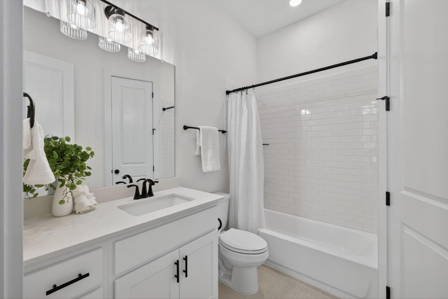 Furnished interior view inside a new home in Cross Creek West, Fulshear (Image 40).