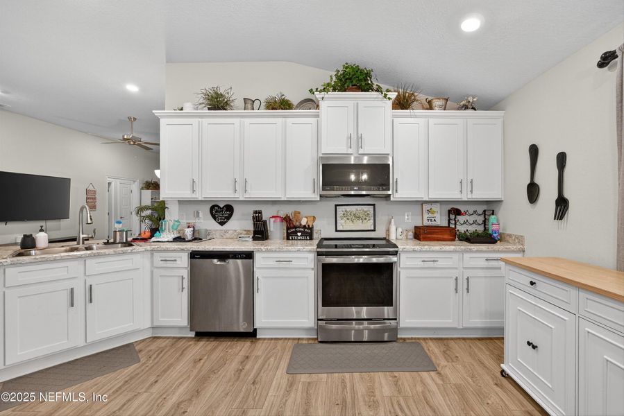 Furnished interior view inside a new home in , Palm Coast (Image 14).