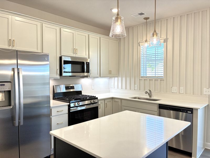 Furnished interior view inside a new home in Holly Ridge, Greenville (Image 5).