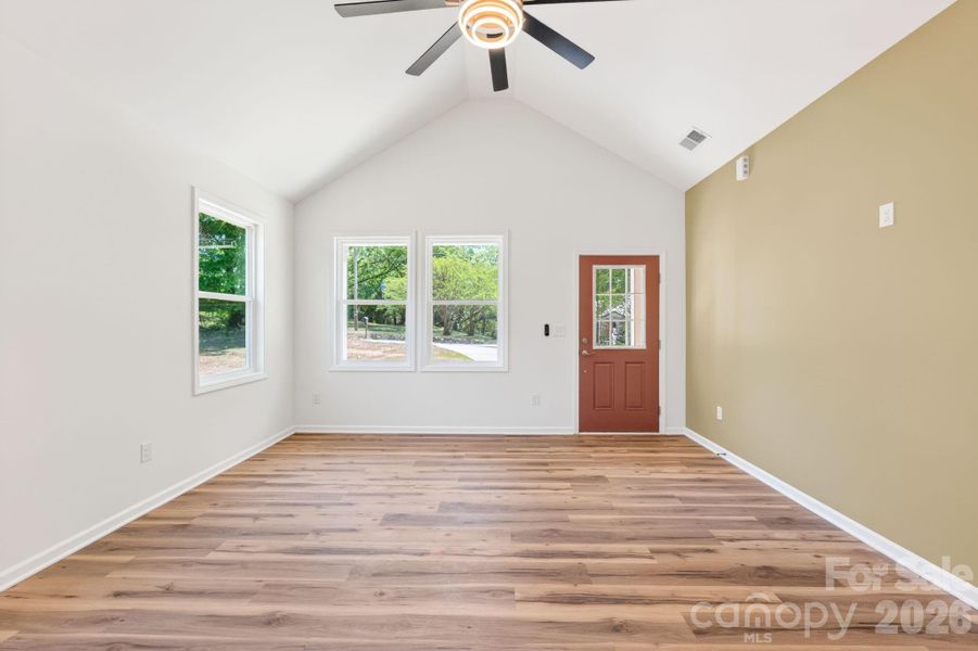Spacious, unfurnished interior of a new home in , Shelby (Image 37).