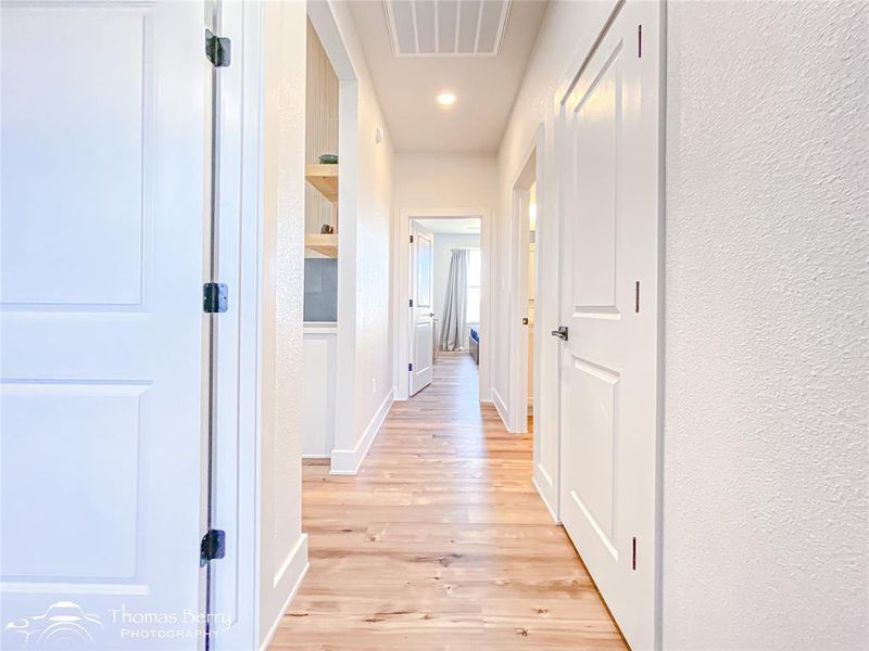 Spacious, unfurnished interior of a new home in , Abilene (Image 21).