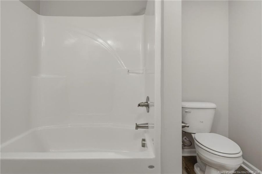 Tub/shower combo in master