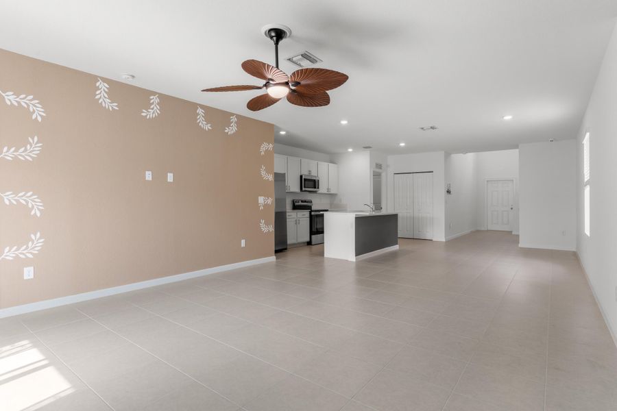 living room/dining
