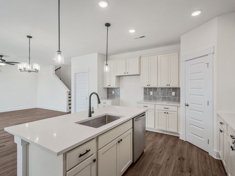 Furnished interior view inside a new home in Woods Crossing, Gallatin (Image 11).