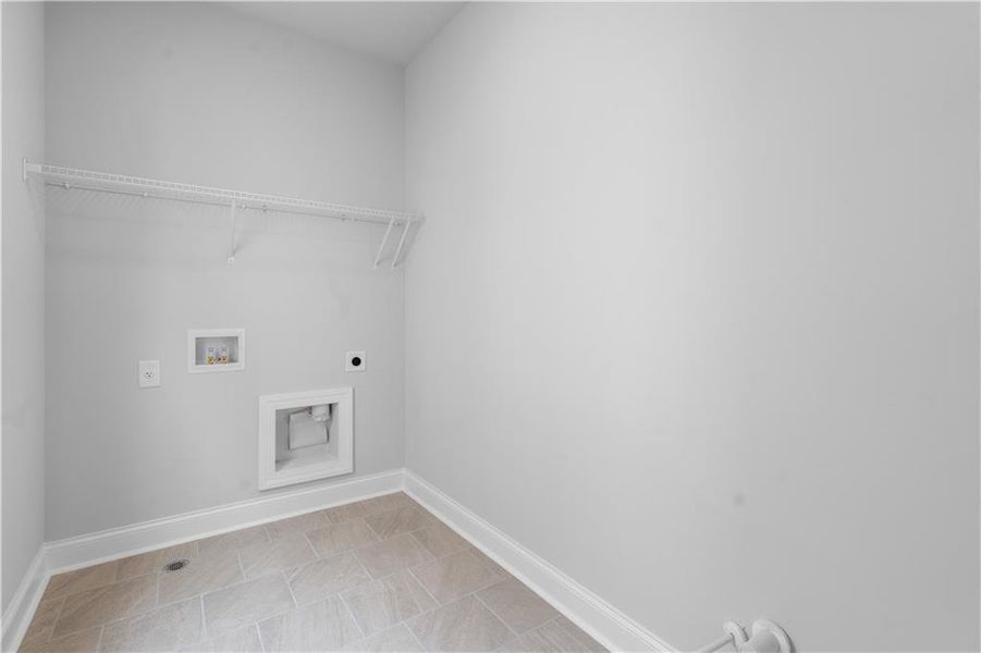 Spacious, unfurnished interior of a new home in Palisades Single Family, Cumming (Image 43).