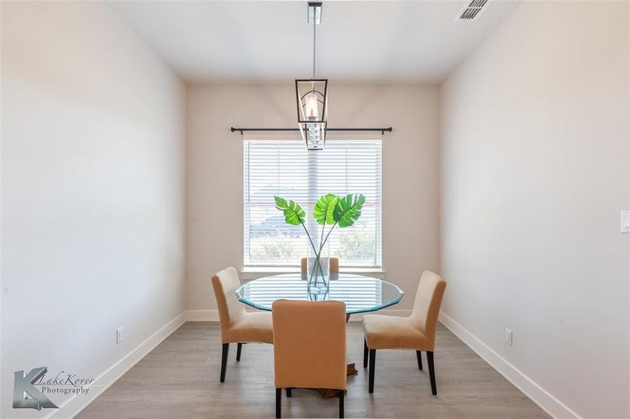 Furnished interior view inside a new home in , Abilene (Image 12).