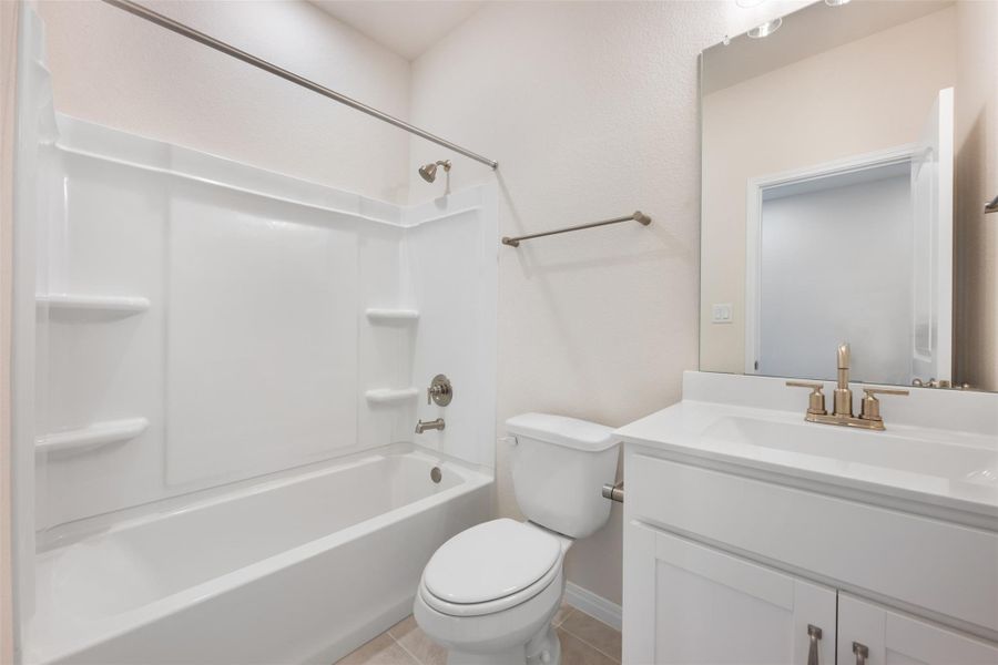 Representative images and renderings are for illustrative purposes. Actual structural options and design finishes of home may vary.
