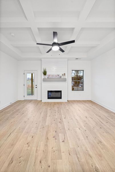 Spacious, unfurnished interior of a new home in New Hope Estates, Clarksville (Image 6).