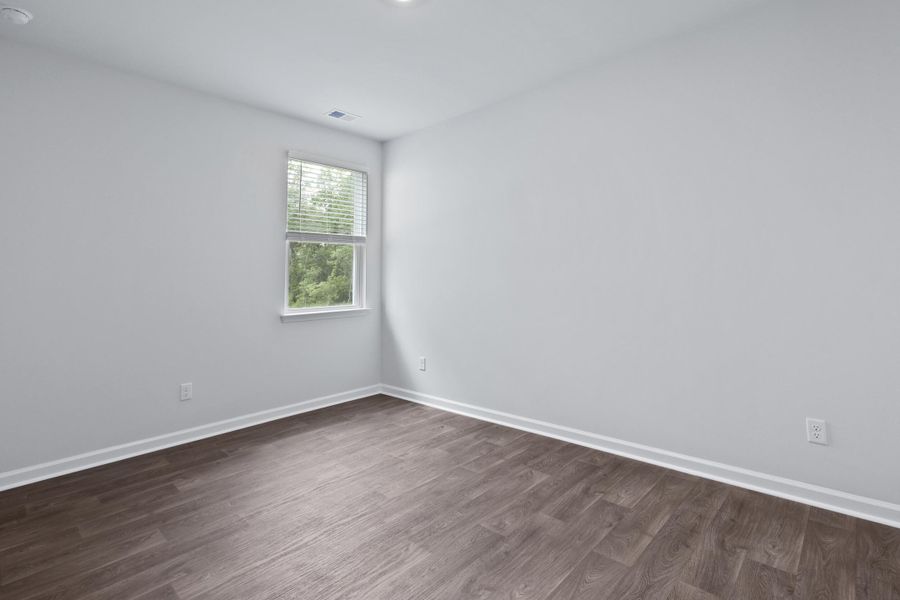 Spacious, unfurnished interior of a new home in Pine Hills at Cane Bay, Summerville (Image 26).