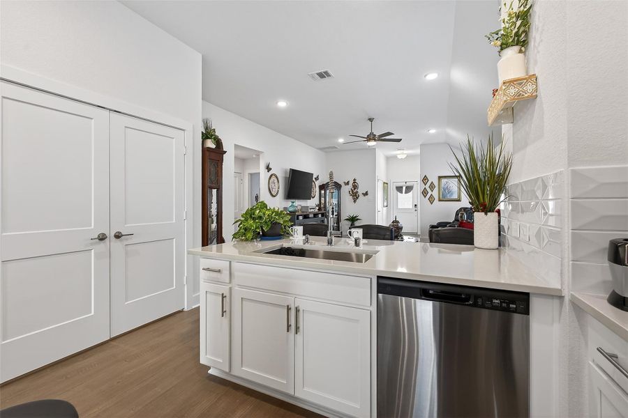 Furnished interior view inside a new home in Moran Ranch, Willis (Image 10).