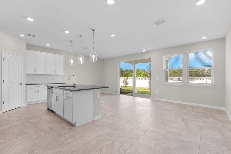 Spacious, unfurnished interior of a new home in Cherry Elm at SilverLeaf, St. Augustine (Image 15).