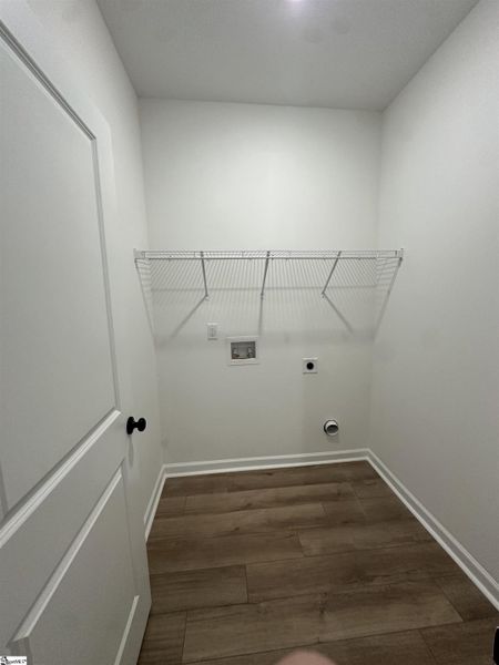 Spacious, unfurnished interior of a new home in Shiloh Trail, Wellford (Image 22).