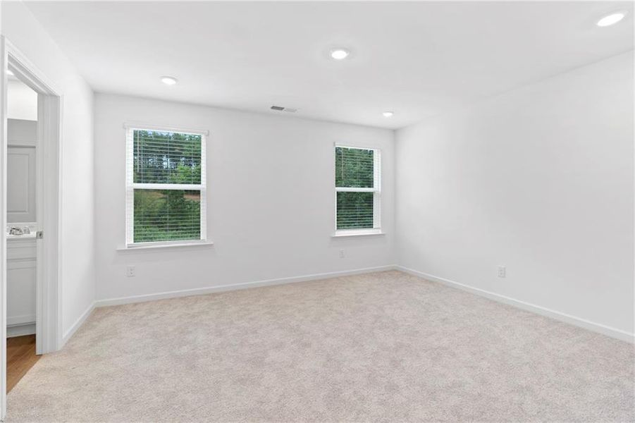 Spacious, unfurnished interior of a new home in , Winder (Image 14).