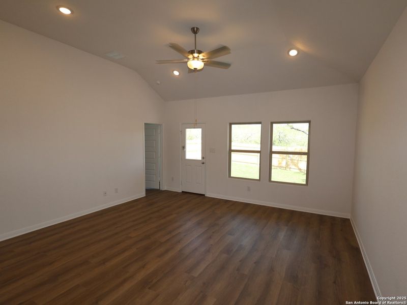 Spacious, unfurnished interior of a new home in Paloma Park, Converse (Image 29). Spacious, unfurnished interior of a new home in Paloma Park, Converse (Image 29).