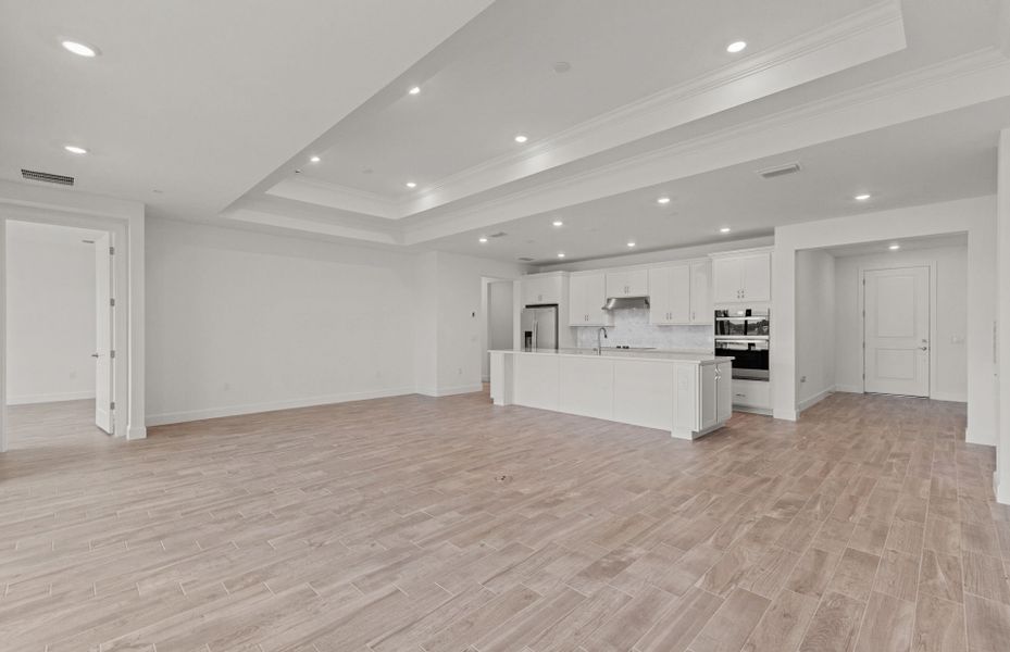 Spacious, unfurnished interior of a new home in Del Webb Naples, Immokalee (Image 16).