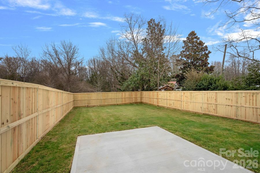 Exterior details and patio area of a home in , Charlotte (Image 4).