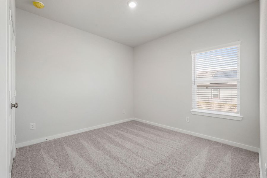Spacious, unfurnished interior of a new home in Lexington Heights, Willis (Image 18).