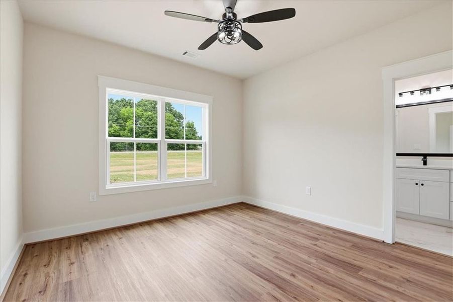 Spacious, unfurnished interior of a new home in , Monroe (Image 28).