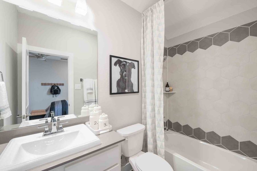 Representative furnished interior of a home built from the Barnhart by Tri Pointe Homes in Cross Creek Ranch 65′, Fulshear (Image 29). Representative furnished interior of a home built from the Barnhart by Tri Pointe Homes in Cross Creek Ranch 65′, Fulshear (Image 29).