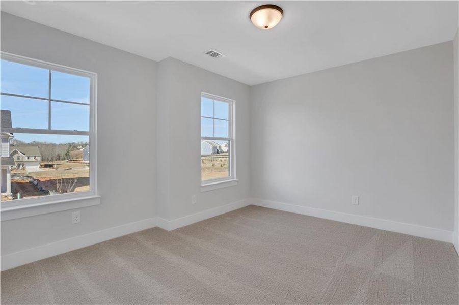 Spacious, unfurnished interior of a new home in Twin Lakes, Hoschton (Image 53).