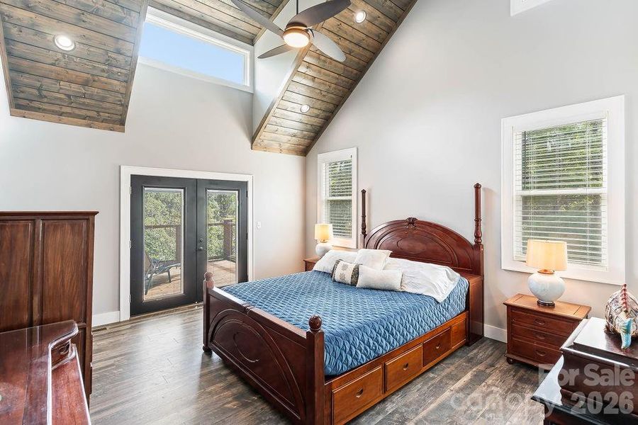 Furnished interior view inside a new home in , Hendersonville (Image 6).