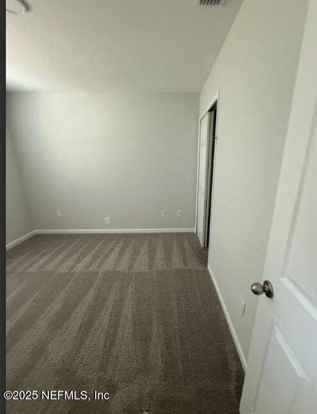 Spacious, unfurnished interior of a new home in , Jacksonville (Image 17).